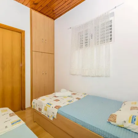 Apartment Mirko Lokva Rogoznica