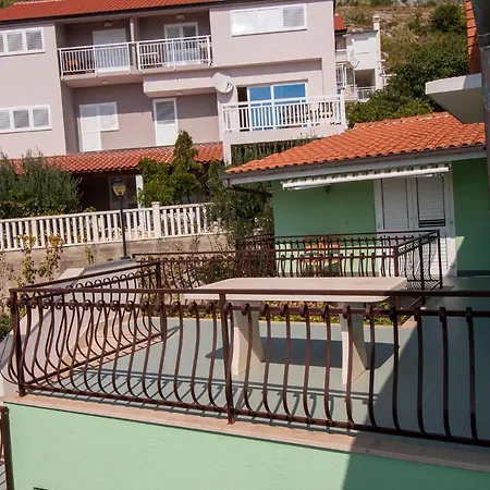 Mirko Apartment *