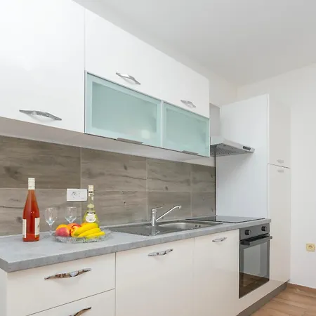 Apartment Mirko Lokva Rogoznica